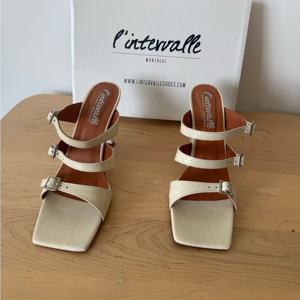 L'intervalle Cream Strappy Sandals